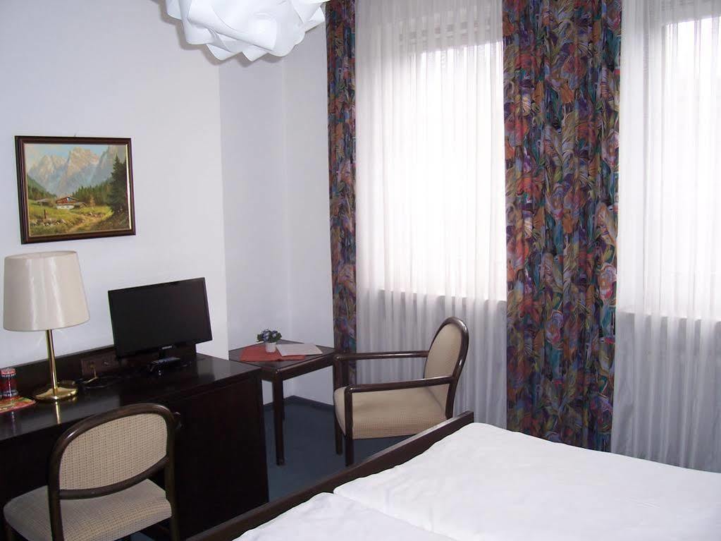 Hotel Vogtland Bad Elster Extérieur photo